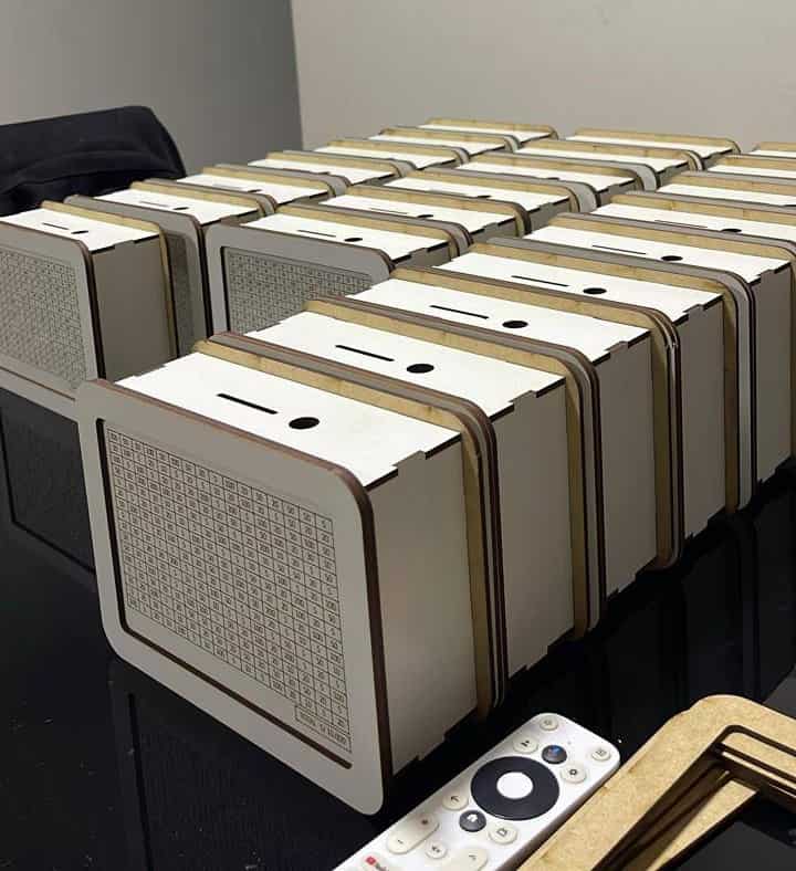 Alcancías con metas de ahorro.