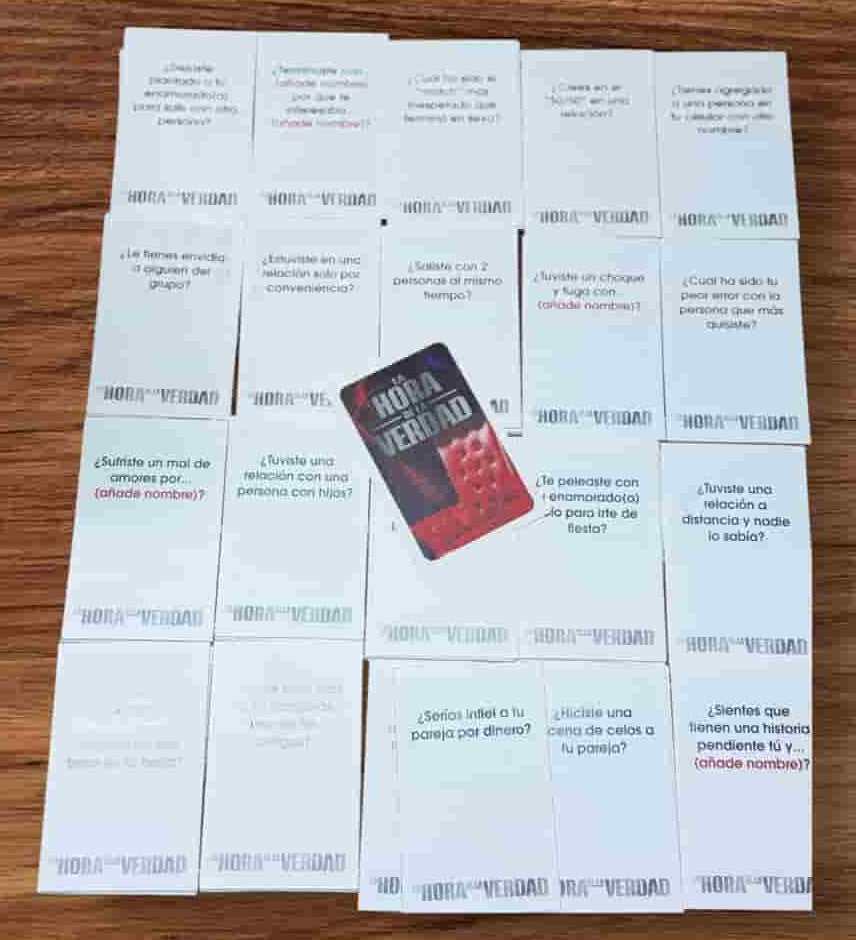 JUEGO DE MESA + JUEGO DE CARTAS